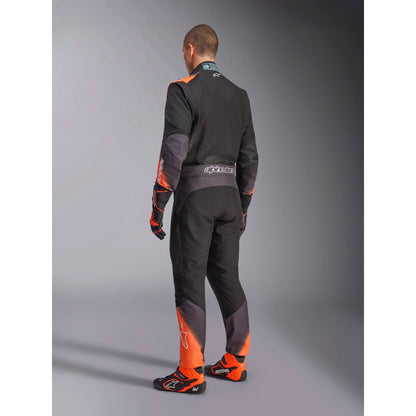 Traje de Karting Alpinestars KMX-5 V3 FIA 8877-2022 Negro/Blanco/Naranja Flúo, vista lateral trasera