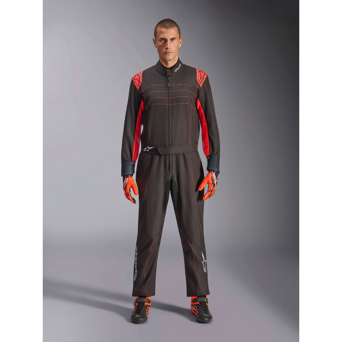 Traje de Karting Alpinestars KMX-9 V3 FIA 8877-2022 Negro/Rojo Flúo, vista frontal